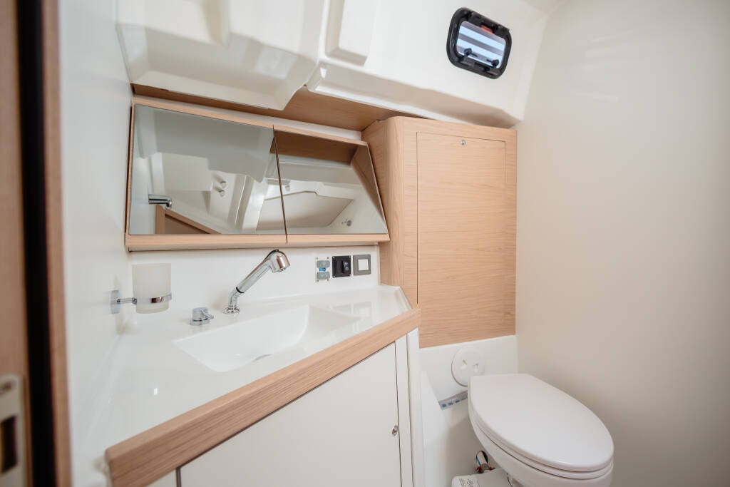 Oceanis 46.1 Eirene - Standard line