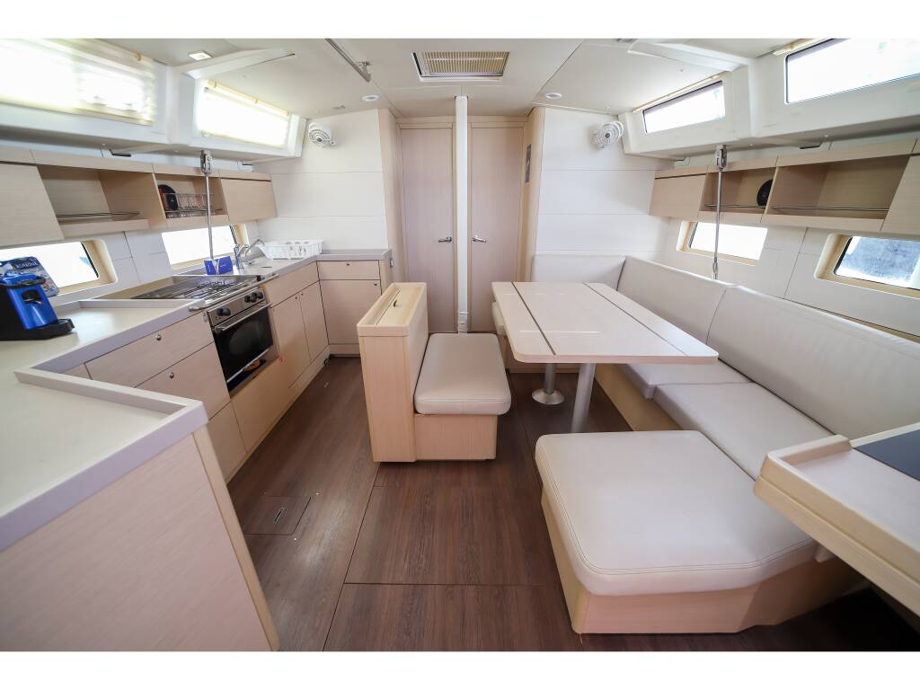 Oceanis 46.1 Eirene - Standard line