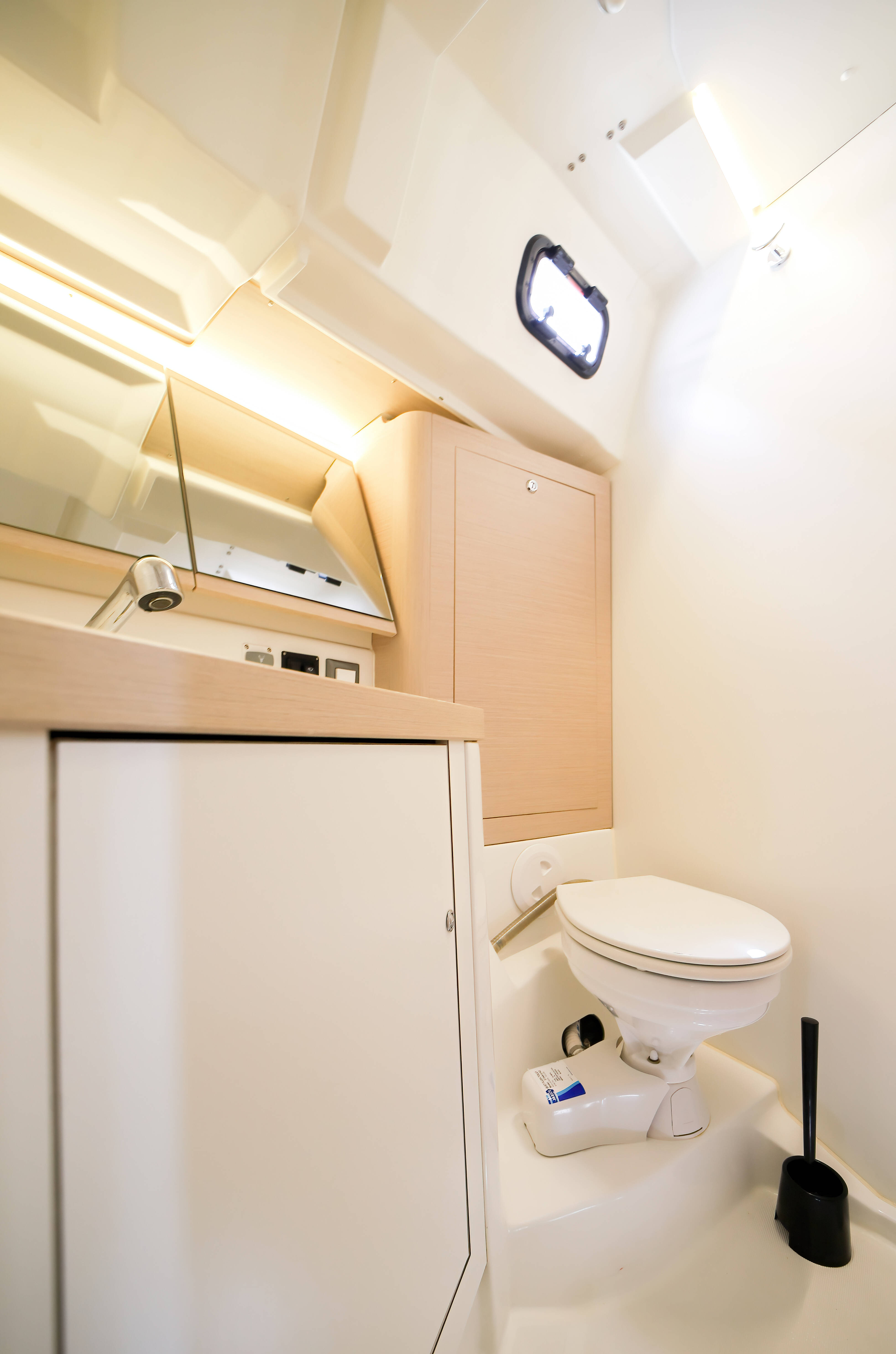 Oceanis 46.1 Eirene - Standard line