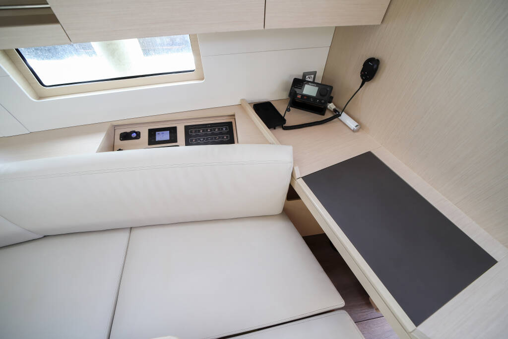 Oceanis 46.1 Eirene - Standard line