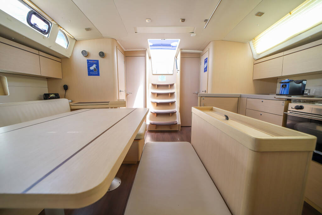 Oceanis 46.1 Eirene - Standard line