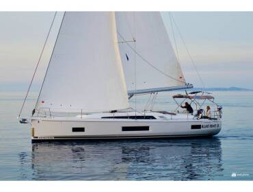 Oceanis 46.1 • Arianna - Water maker, Solar Panel