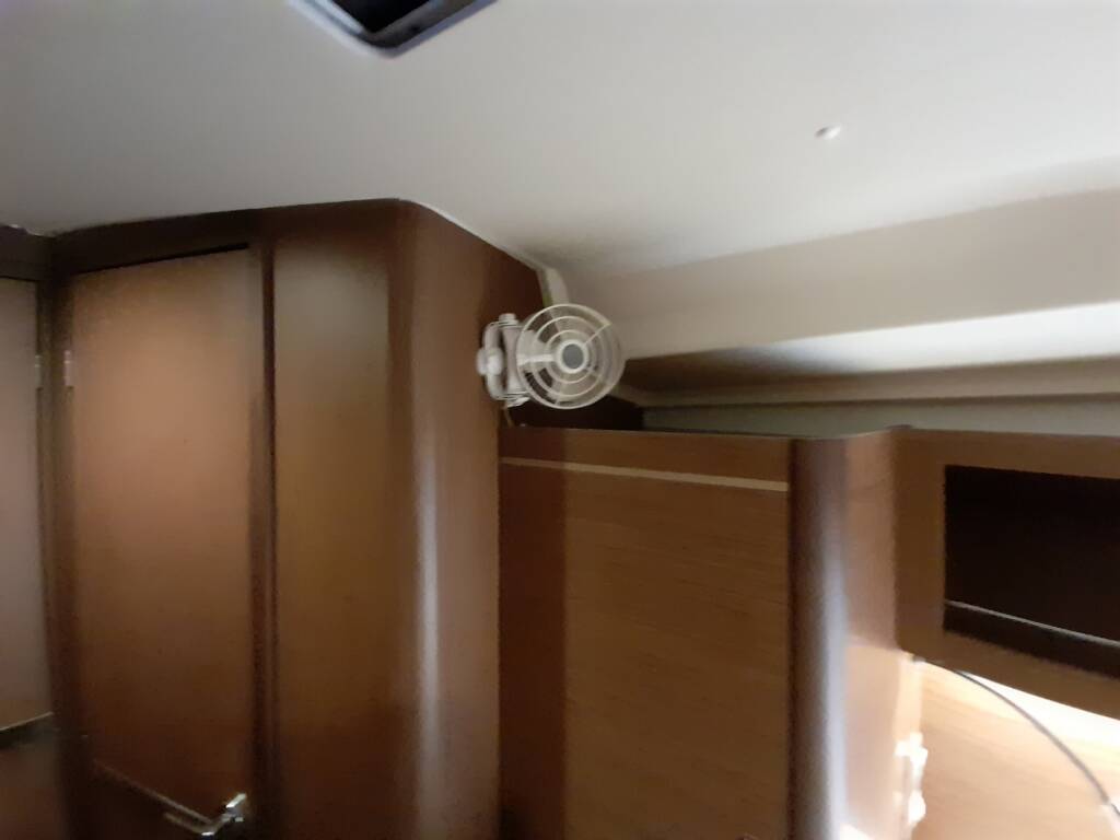 Oceanis 46.1 OKIROI (Performance Version, Electric WC, Bowthruster, Solar Panel, Inverter, Inox gangway) 
