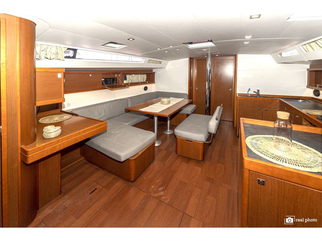 Oceanis 48 Anthea -  Solar Panel