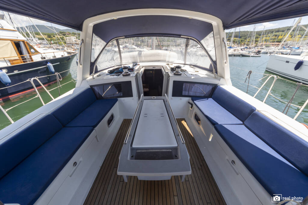 Oceanis 48 Anthea -  Solar Panel