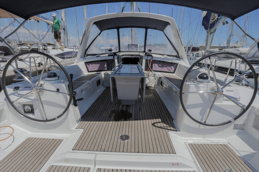 Oceanis 48 Nabucco: Forward Cabin #2 (Cabin Charter - 2 pax) Fully Crewed, ALL EXPENSES