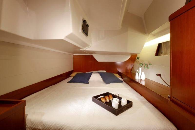Oceanis 48 Nabucco: Aft cabin #2 (Cabin charter - 2 pax) Fully Crewed, ALL EXPENSES