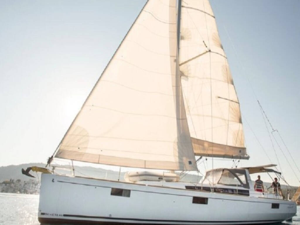 Oceanis 48 • INVICTUS