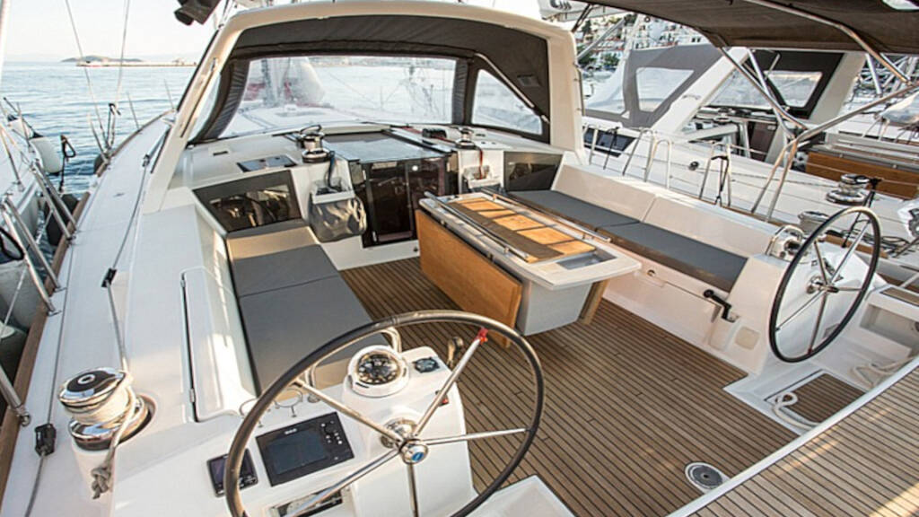 Oceanis 48 INVICTUS