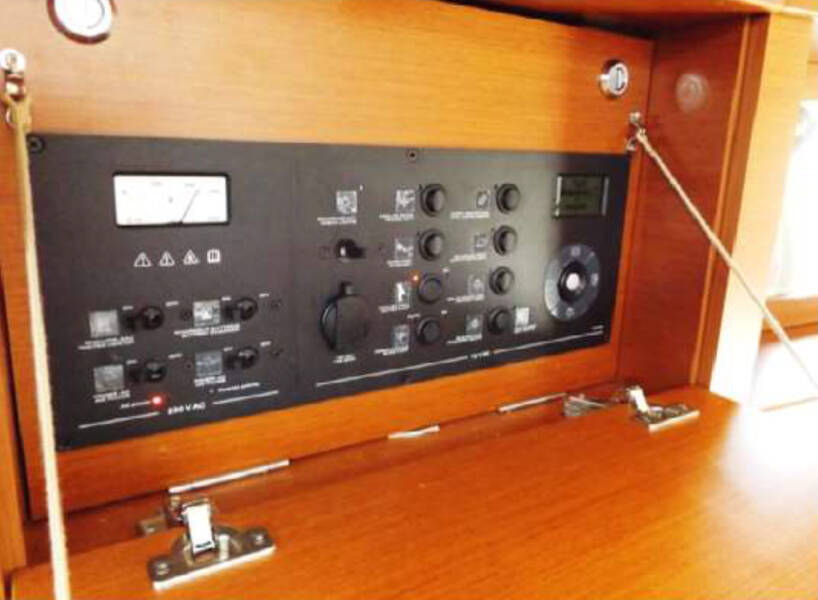 Oceanis 48 Wayward Prince 