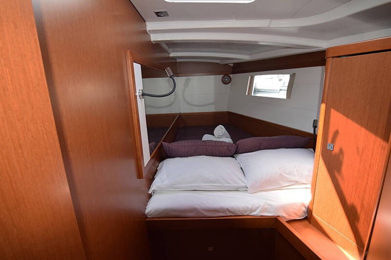 Oceanis 48 Butterfly (A/C - Generator - 12 pax)