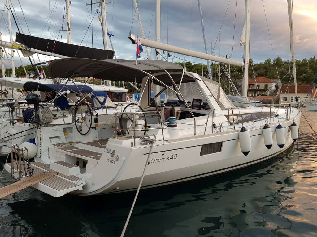 Oceanis 48 Cheeky Lady