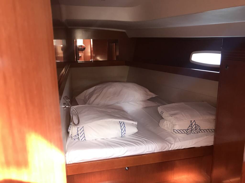 Oceanis 50 Family Spica