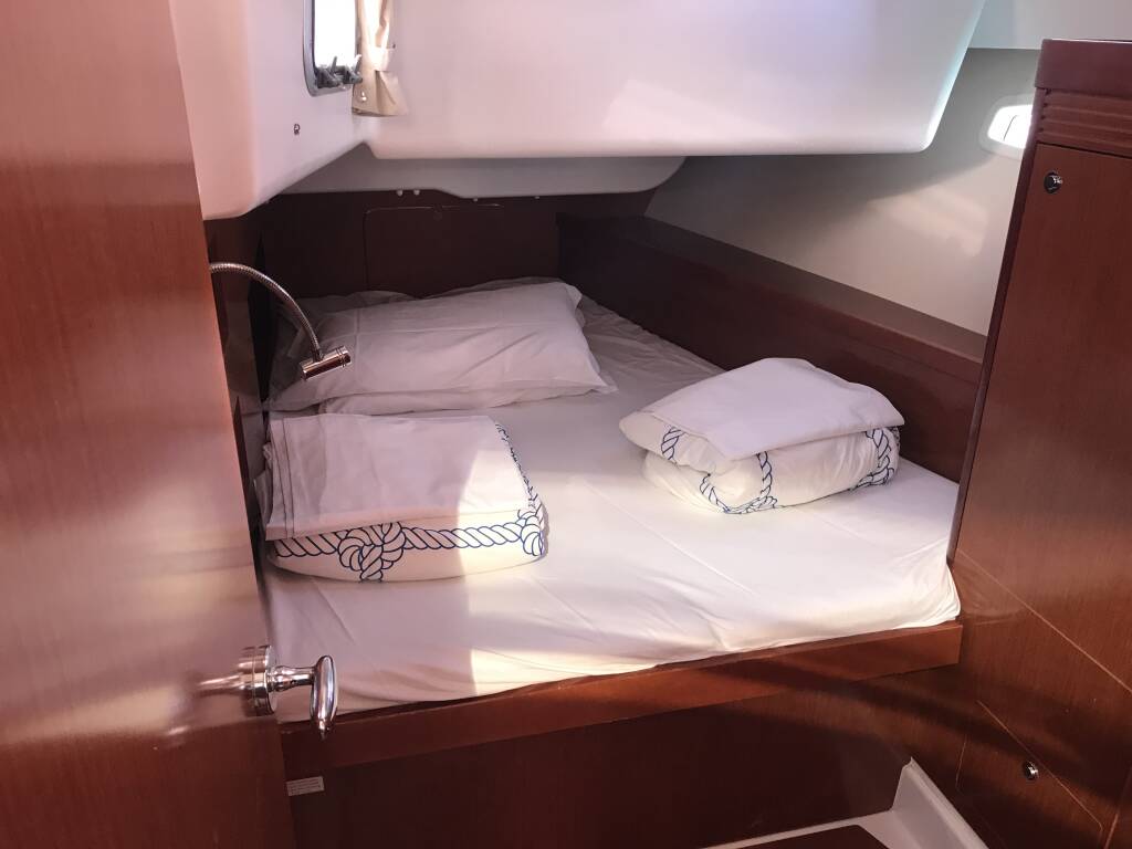 Oceanis 50 Family Spica