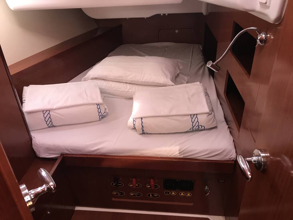 Oceanis 50 Family Spica