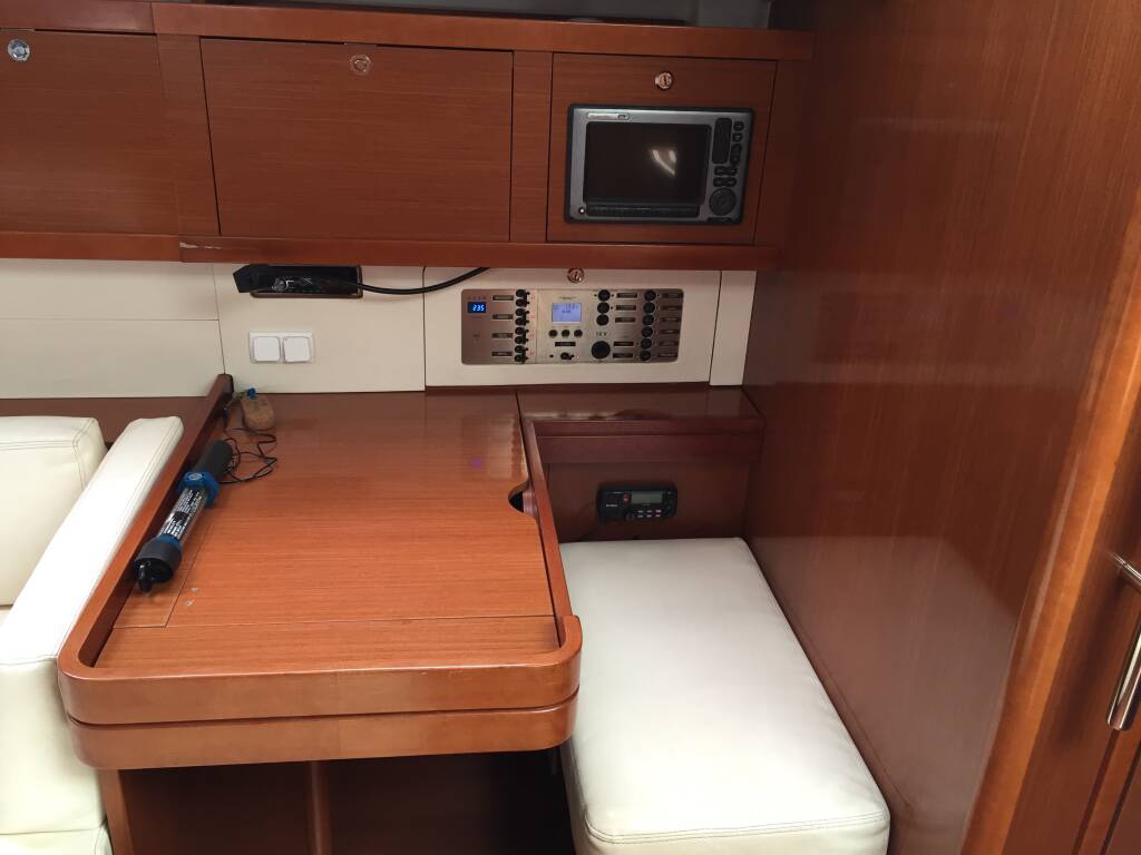 Oceanis 50 Family Kochab II