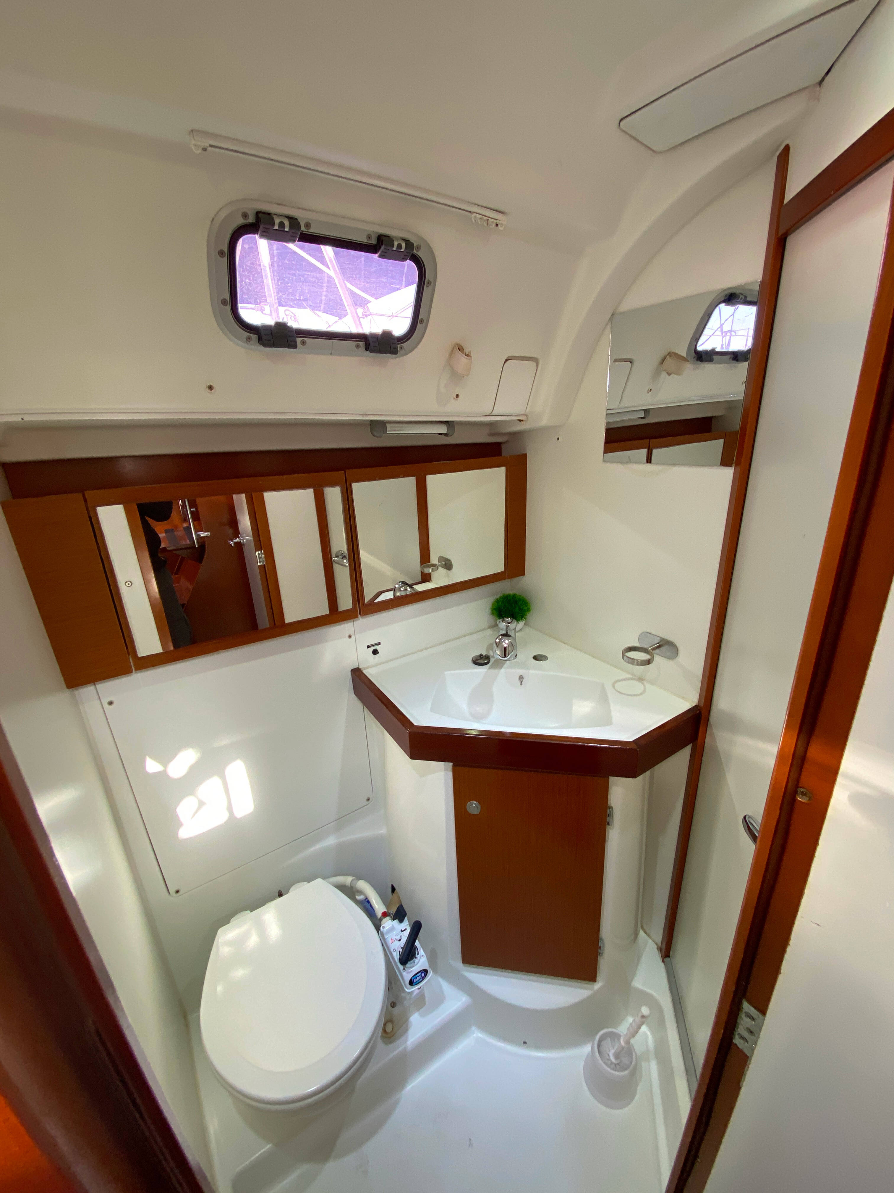 Oceanis 50 Family Valhalla