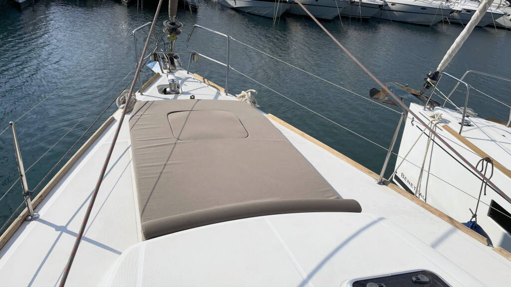 Oceanis 50 Thano (A/C - Generator - 12 pax)