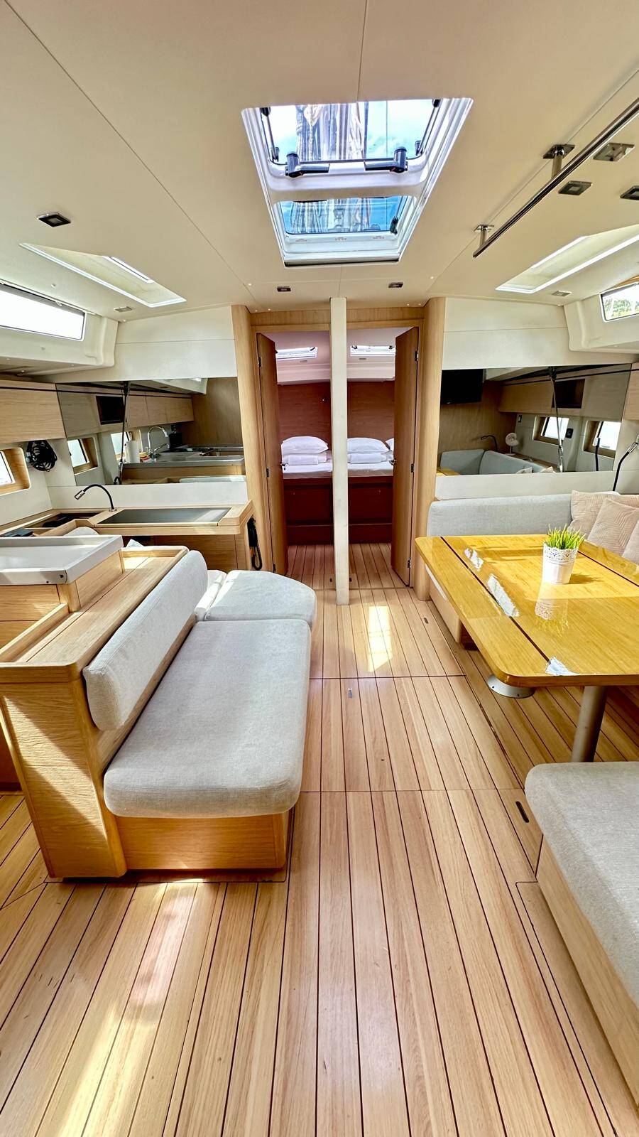 Oceanis 51.1 Full Moon