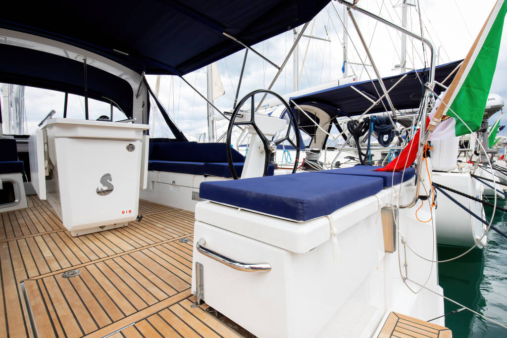 Oceanis 51.1 Elpida - Premium line