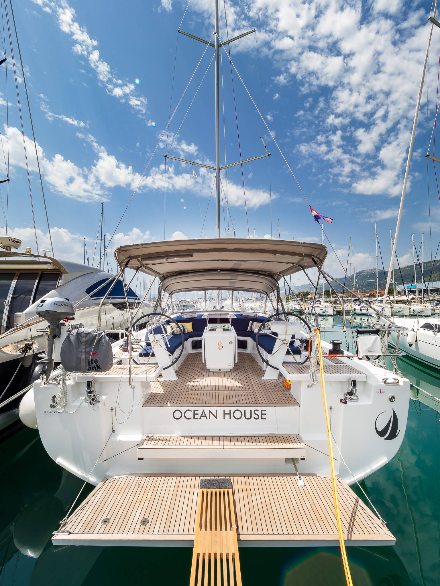 Oceanis 51.1 OCEAN HOUSE (WITH AC&GENERATOR)