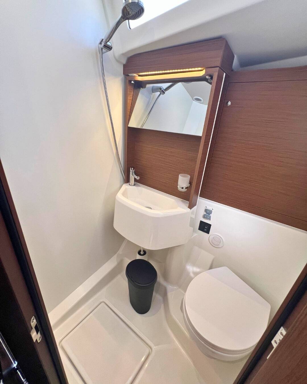 Oceanis 51.1 Le Streghe - Comfort line