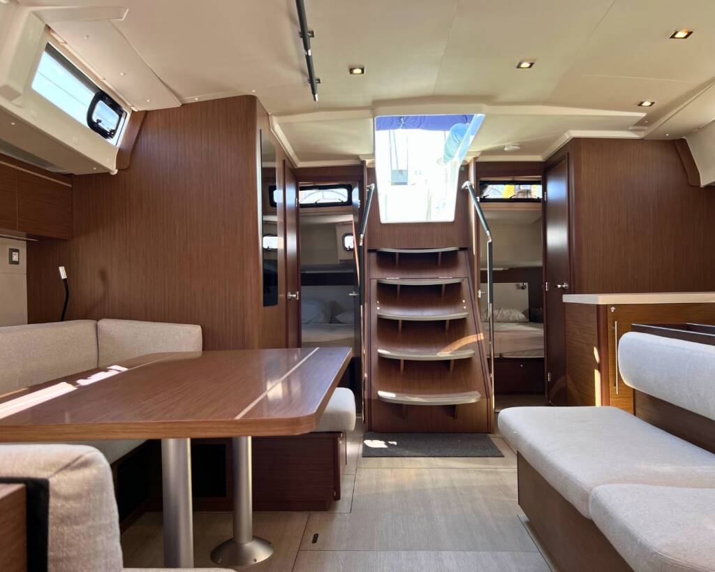 Oceanis 51.1 Le Streghe - Comfort line