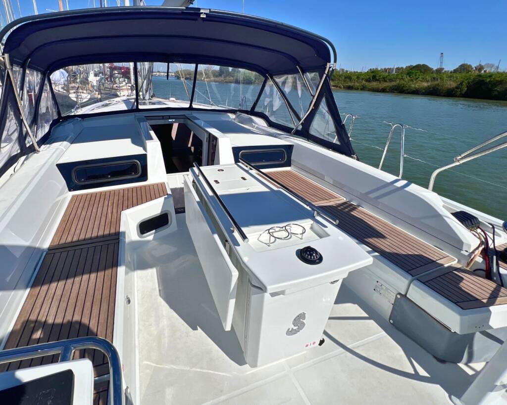 Oceanis 51.1 Le Streghe - Comfort line