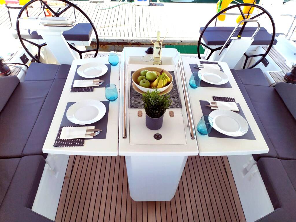 Oceanis 51.1 Infinity