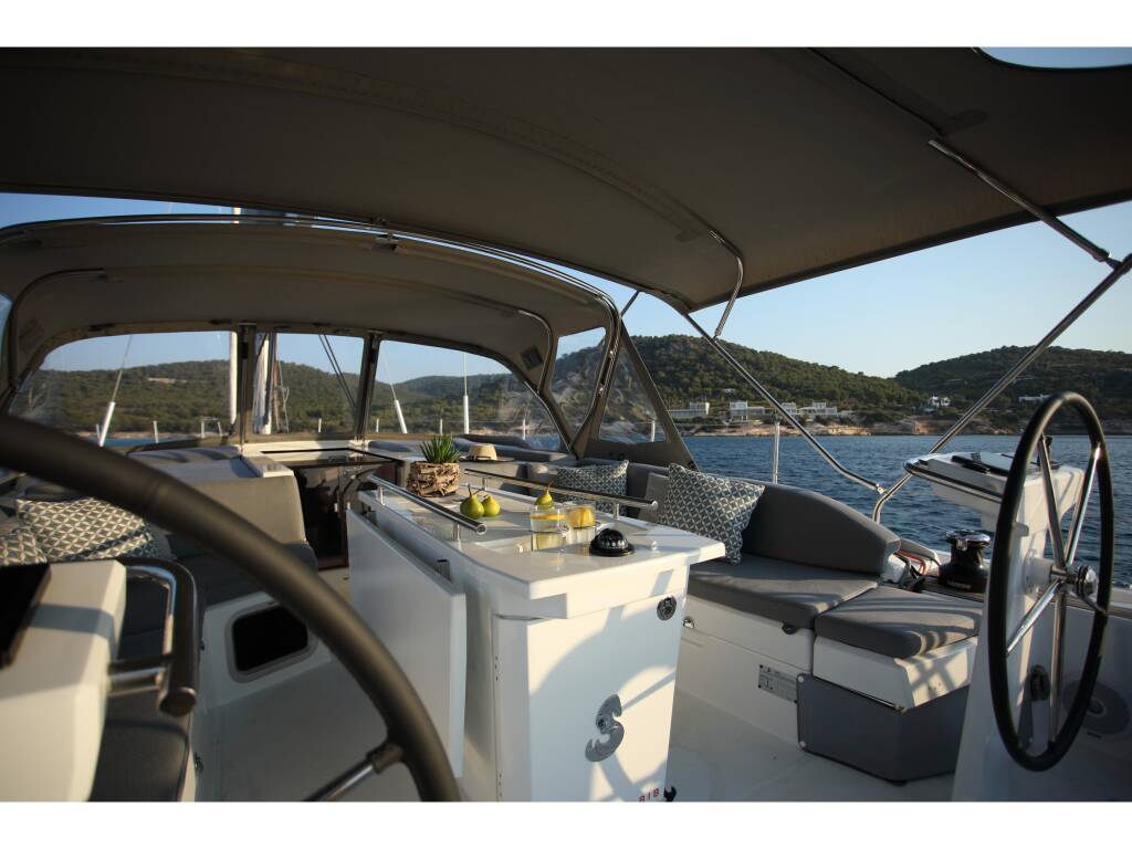 Oceanis 51.1 • Mickey G