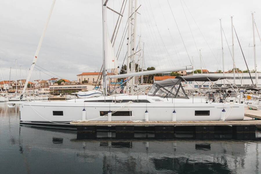 Oceanis 51.1 • Panthata