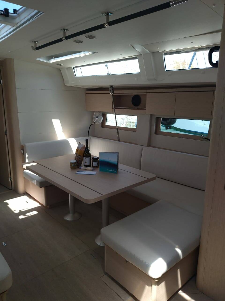 Oceanis 51.1 ESCAPE (generator, air condition, water maker, 1 SUP free of charge)