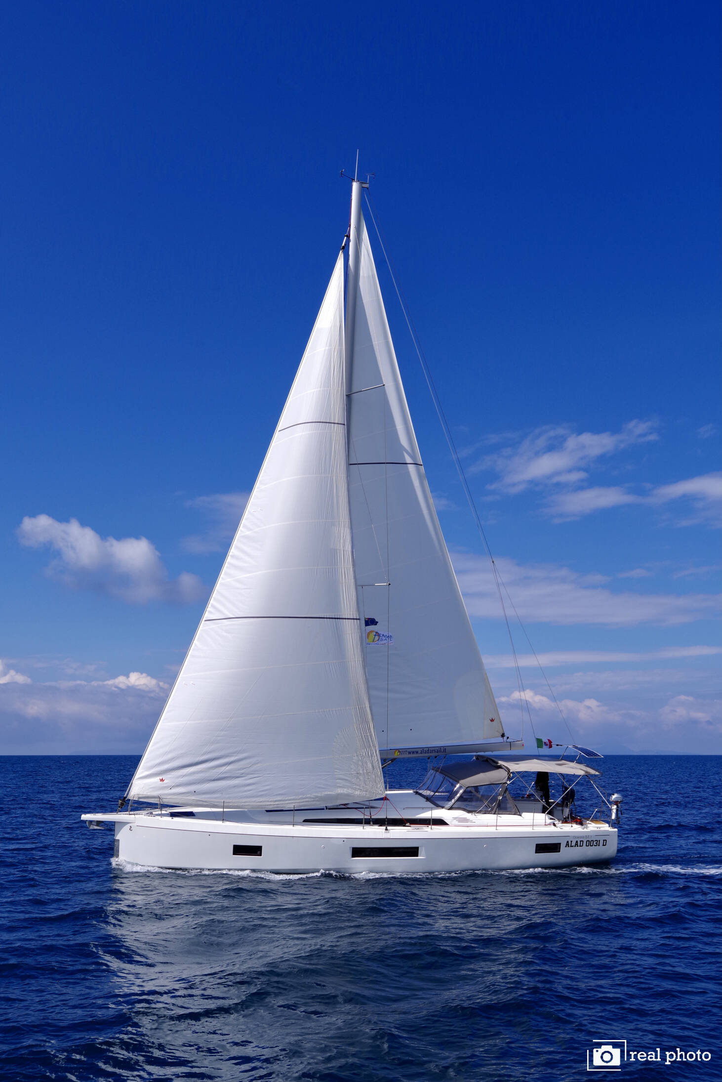 Oceanis 51.1 Jack - Water maker, Solar Panel