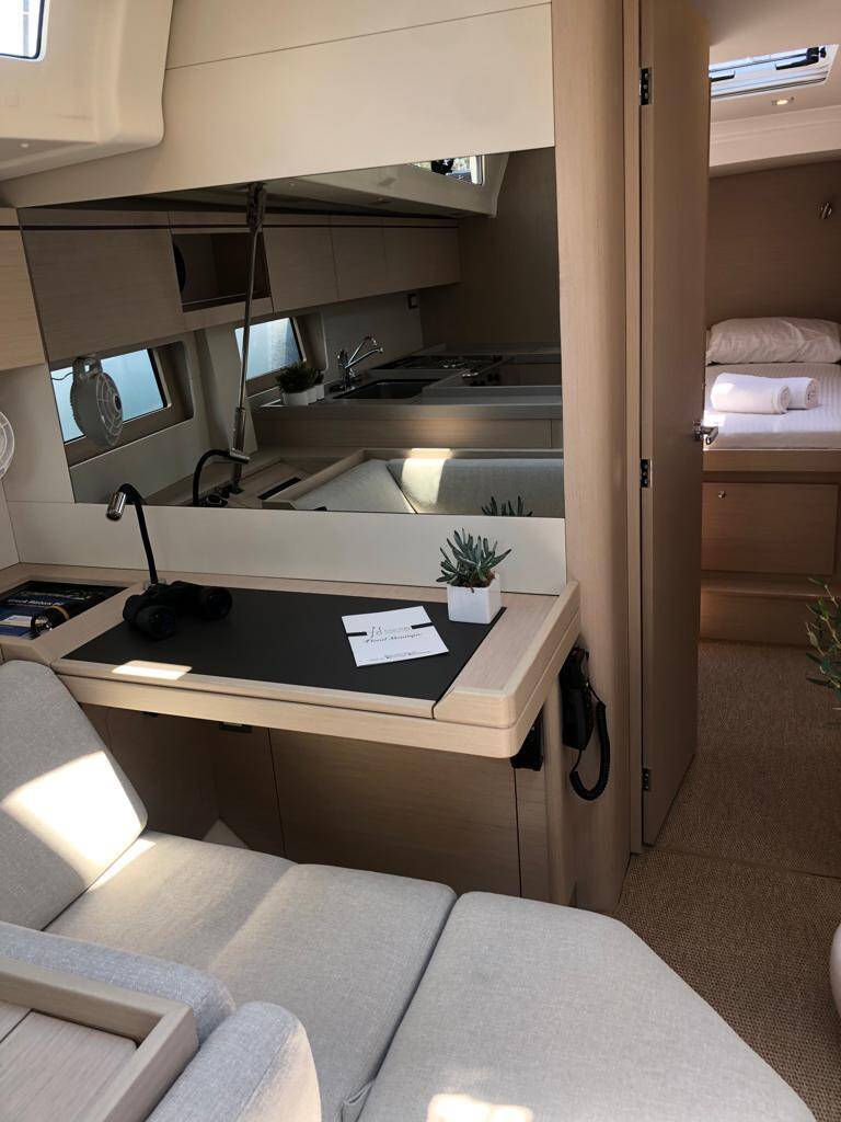 Oceanis 51.1 DEMILIA STAR (generator, air condition, water maker, full teak deck, pearl grey hull, electric throttle, 1 SUP free of charge)