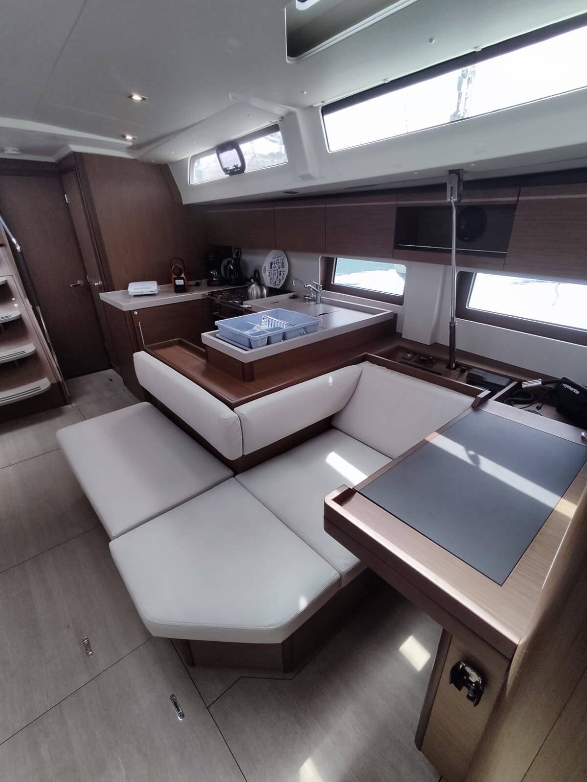 Oceanis 51.1 DALIA (generator, air condition, watermaker, solar panels, WIFI included in the price, 1 SUP free of charge)