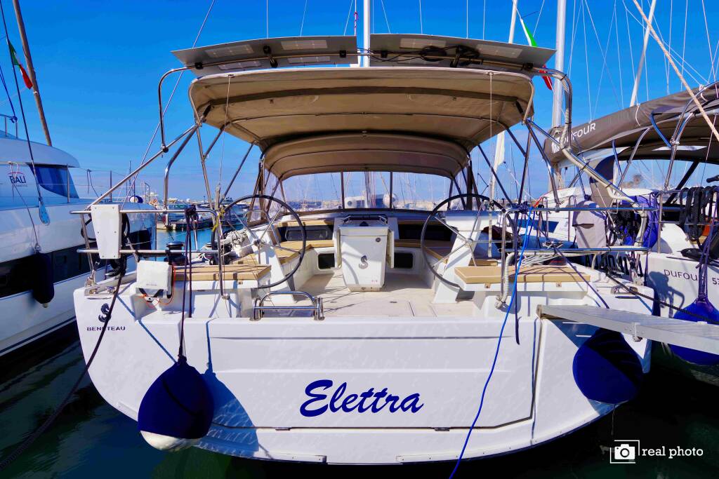 Oceanis 51.1 Elettra -  Water maker, Solar Panel