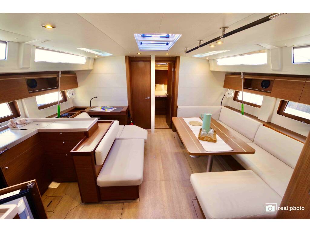 Oceanis 51.1 Elettra -  Water maker, Solar Panel