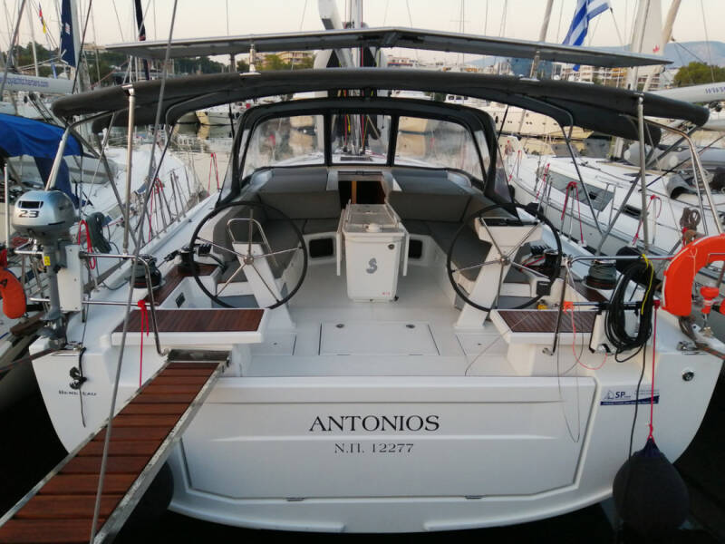 Oceanis 51.1 • Antonios