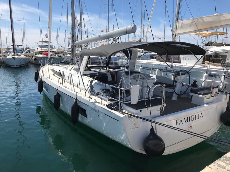 Oceanis 51.1 • Famiglia
