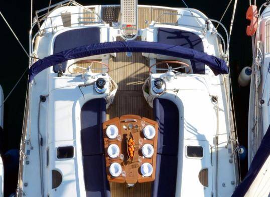 Oceanis 523 Clipper Blue Magic