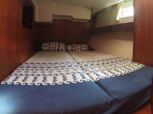 Oceanis 523 Clipper Blue Magic