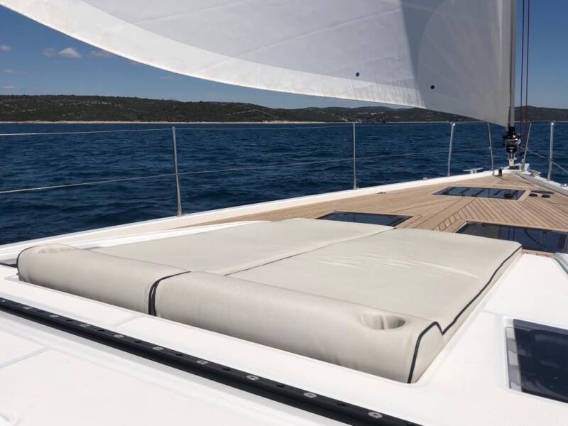 Oceanis Yacht 54 White Bird 