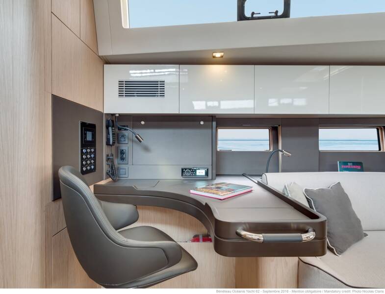 Oceanis Yacht 62 Onyx