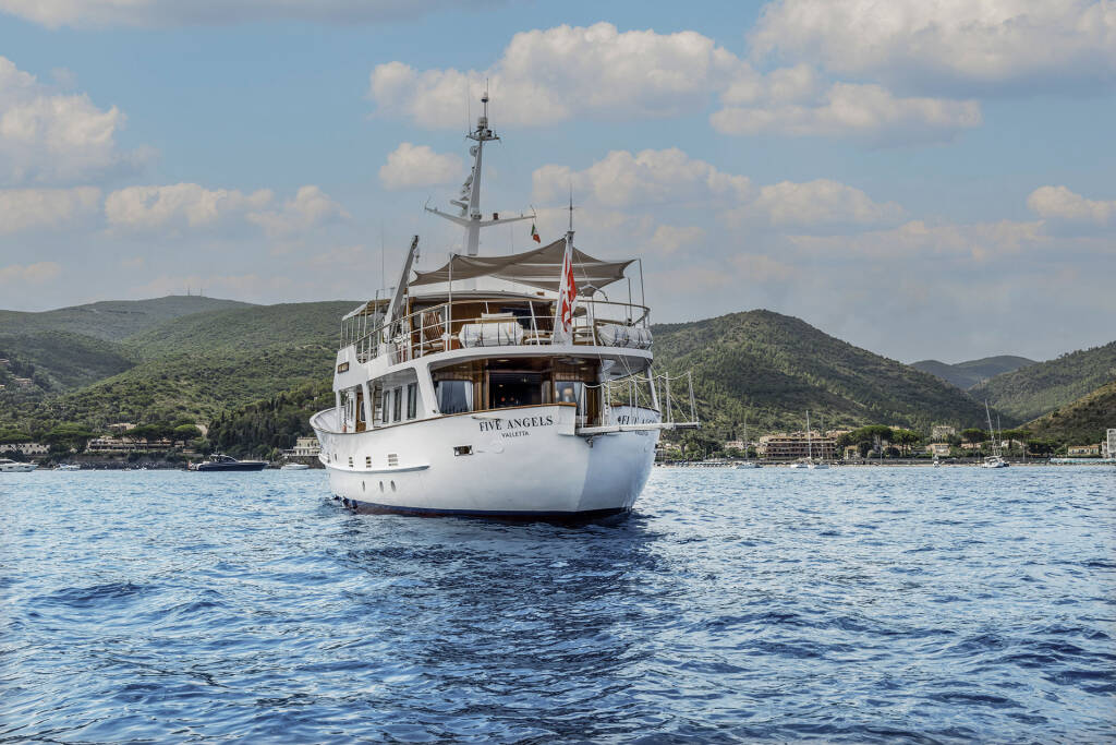 Pacific Class 85 Five Angels - Motor yacht