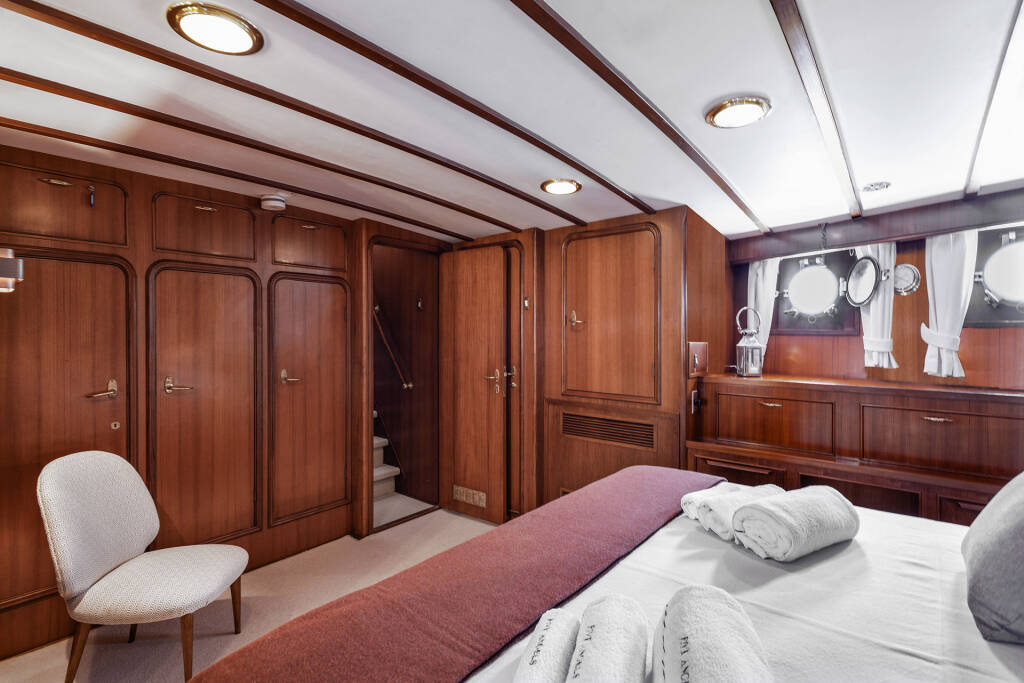 Pacific Class 85 Five Angels - Motor yacht