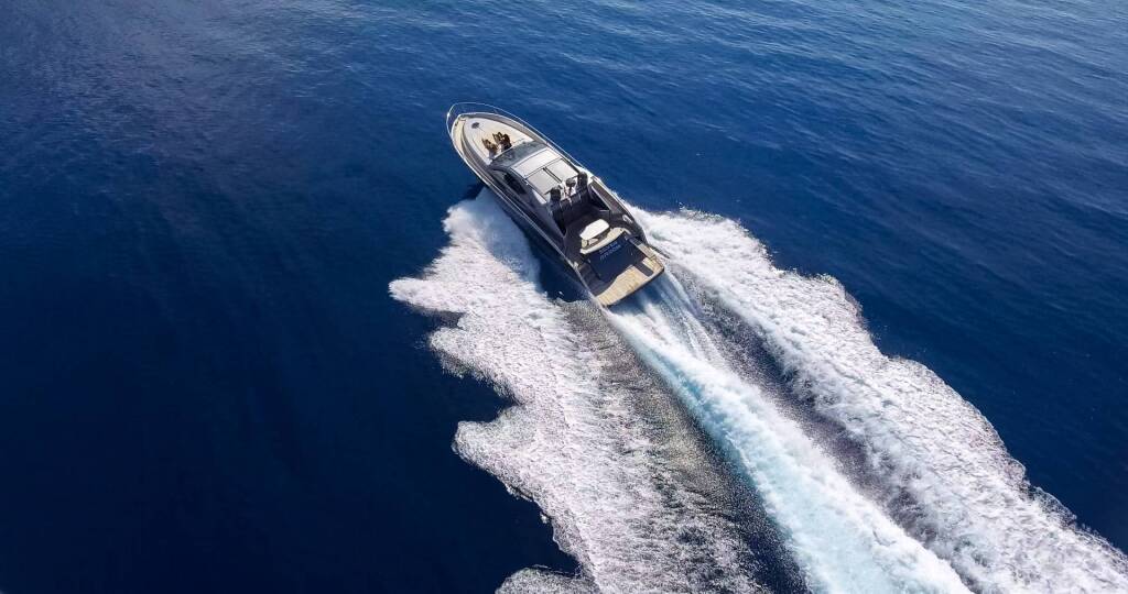 Pearl Sea 56 Silver Arrow