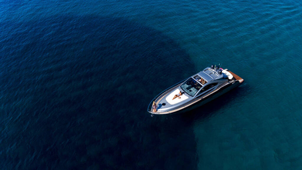 Pearl Sea 56 Silver Arrow