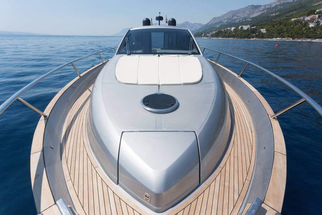 Pearl Sea 56 Silver Arrow