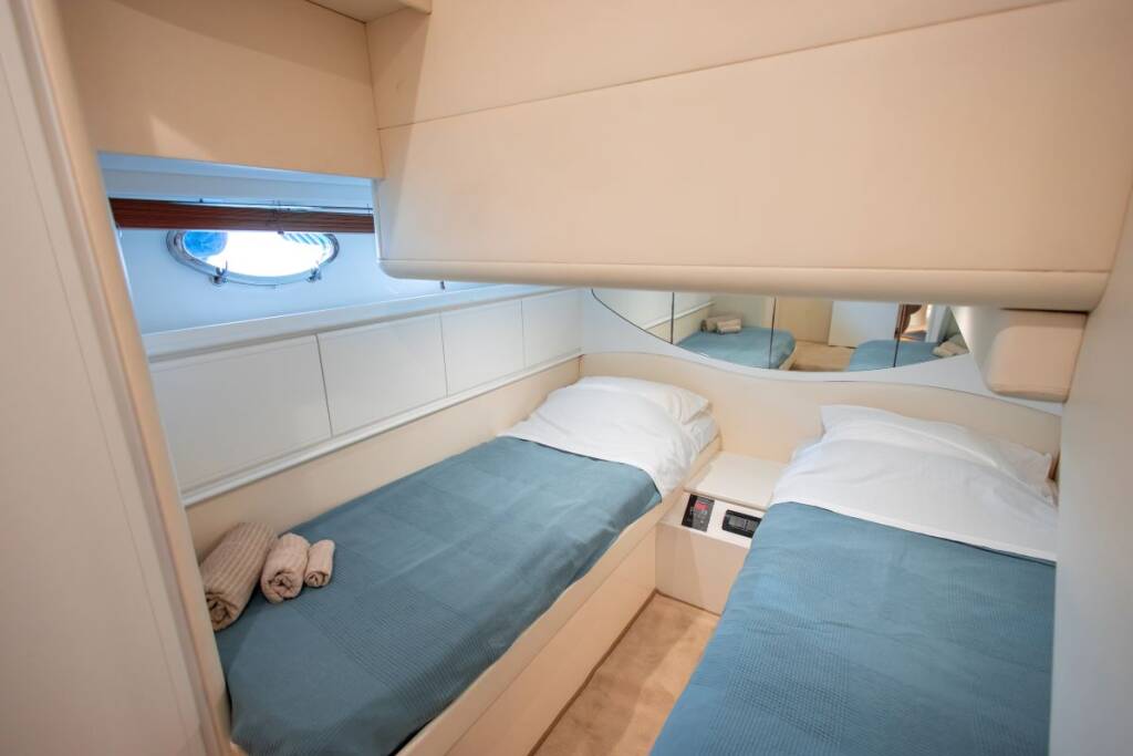 Pershing 52 MIRA