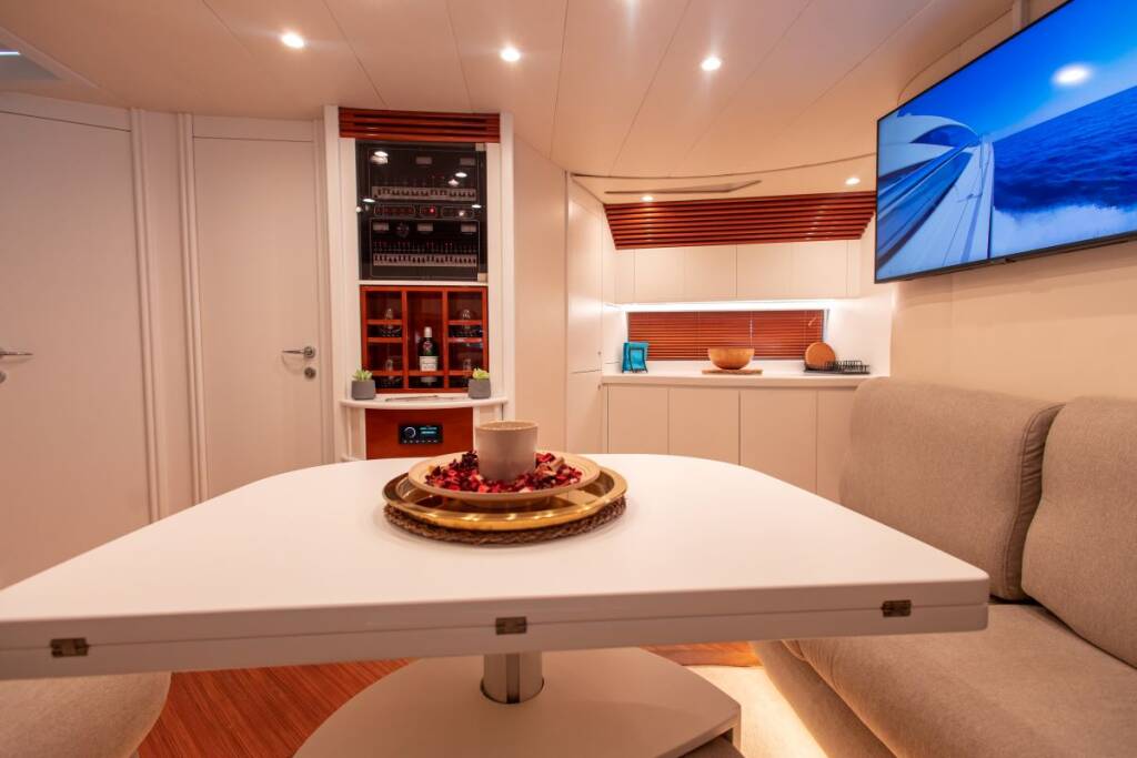 Pershing 52 MIRA